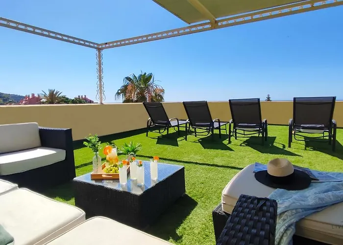 Living4malaga Monte Sancha Deluxe View Apartment *